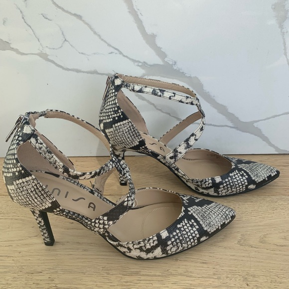 Unisa snake print pointed toe strappy stiletto with heels back zip size 9.5 - Picture 2 of 8